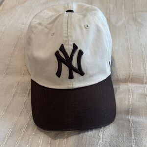 Two-Tone Baseball Cap with Logo New York Yankees
